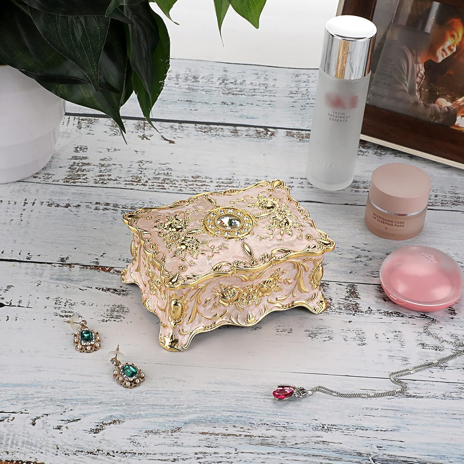 Hipiw Vintage Jewelry Organizer Box - Metal Trinket Storage Box Ornate Treasure Chest Box Jewelry Decorative box Keepsake Gift Box Case for Women Girls,4.9"x3.4"x2.7" - Image 3